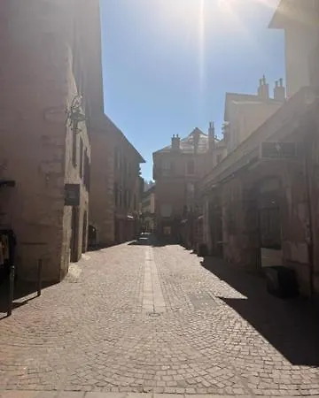 Meuble Coeur Historique De Cordon Chambéry